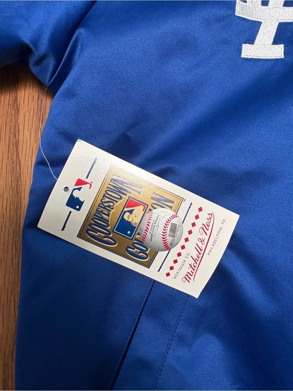 Born and Raised x Mitchell & Ness Los Angeles Dodgers Satin Jacket size Medium - Picture 3 of 8